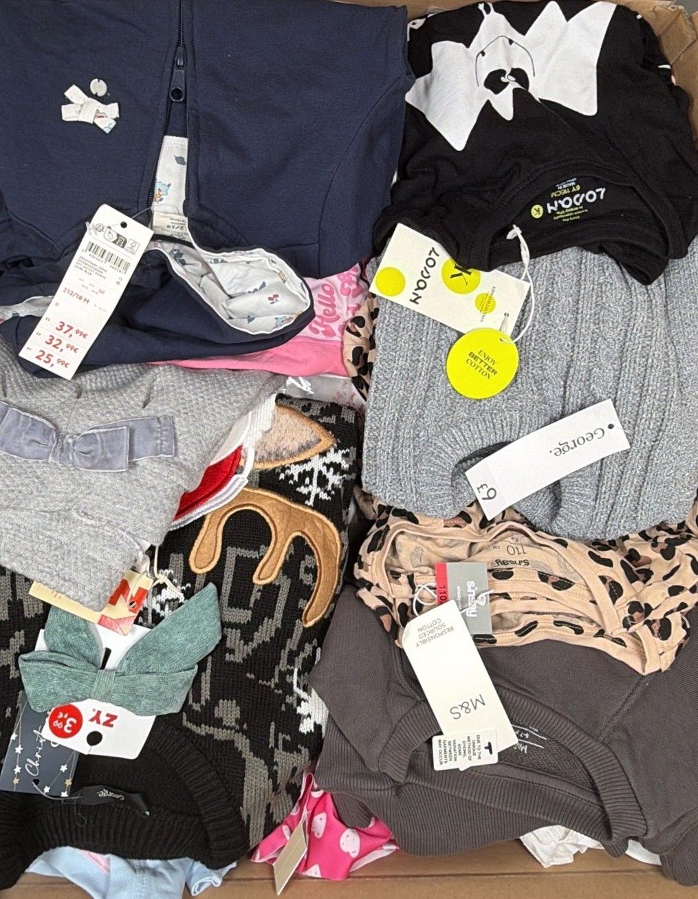 Cream Kids' Clothing Mix