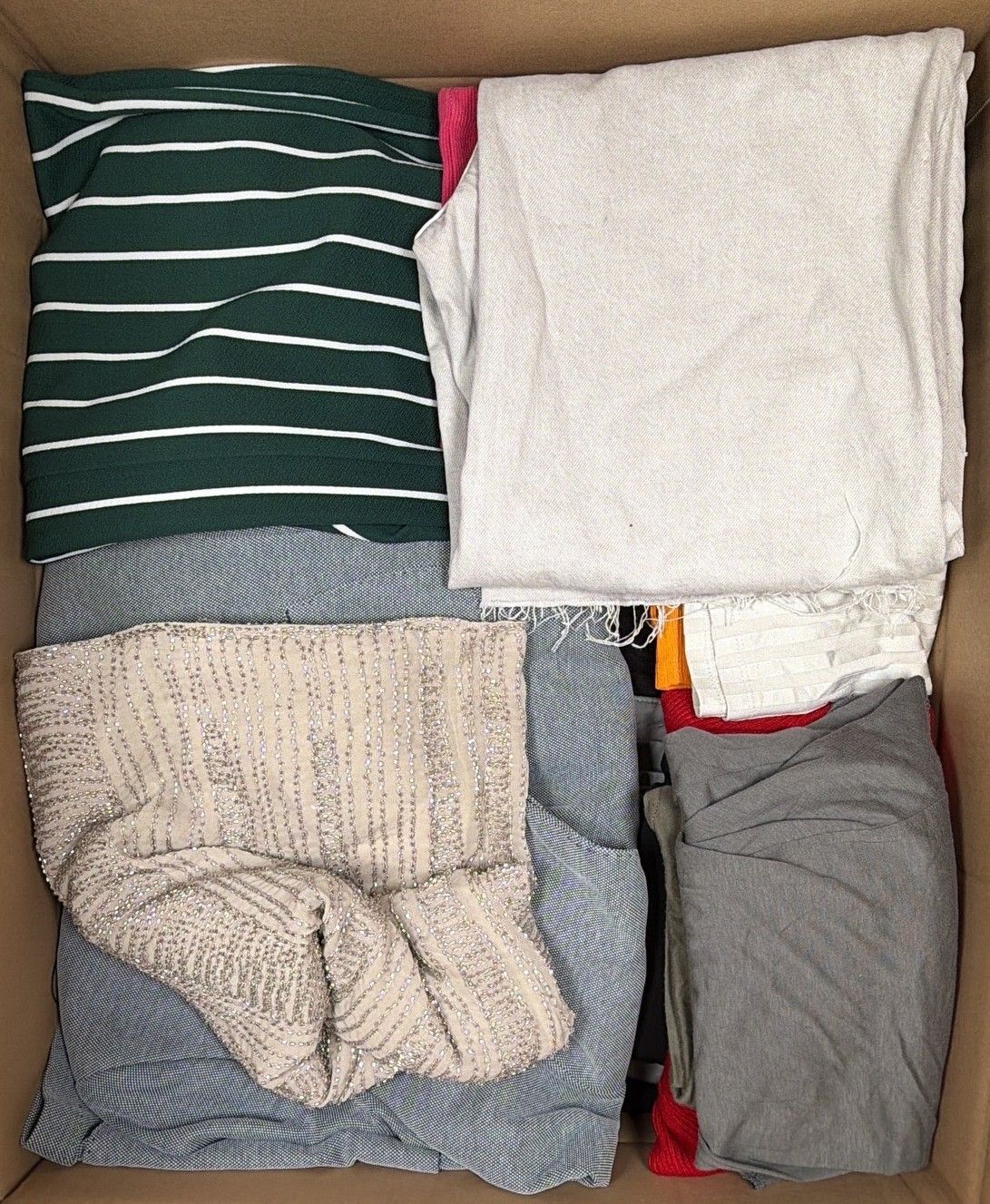 Mix odzieży second hand